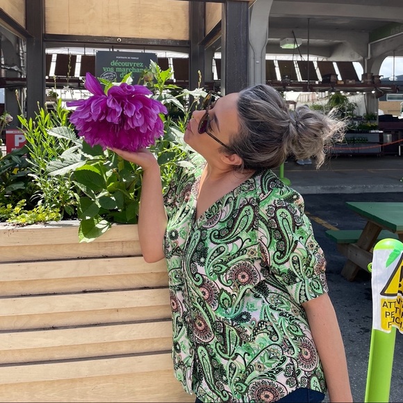 🌺 NWT Anthro Paisley Buttondown Floral Short Sleeve Cuff - Picture 2 of 6